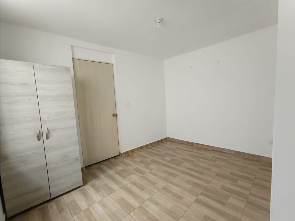 SE ALQUILA APARTAESTUDIO EN EL CENTRO CON SERVICIOS INCLUIDOS — foto 5