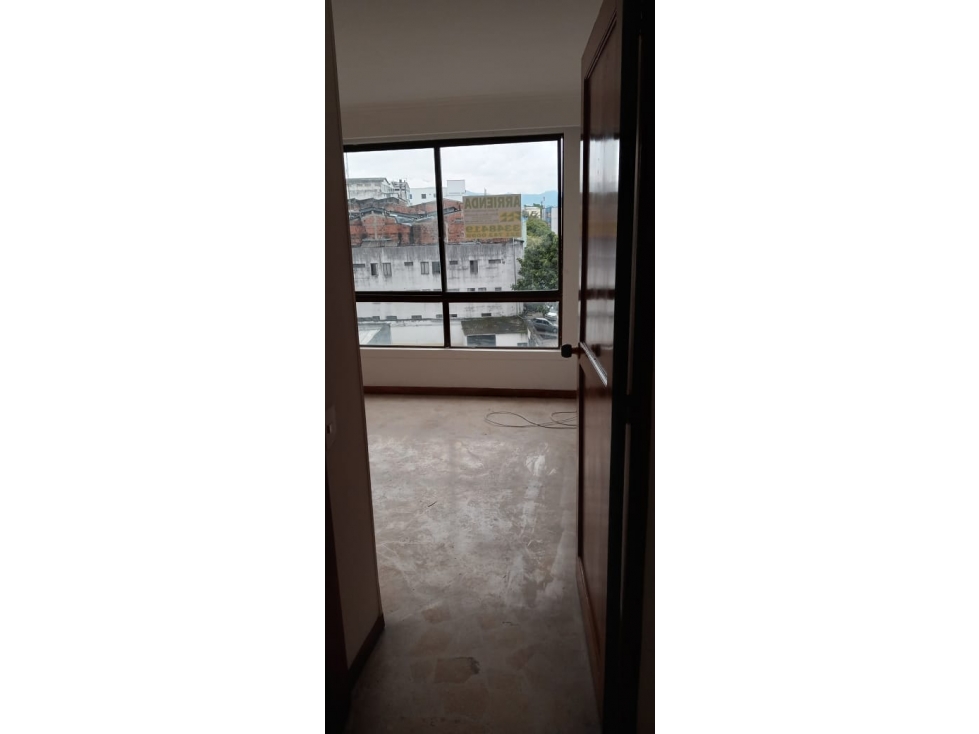 se vende apartamento en el centro CON PARQUEADERO — foto 2