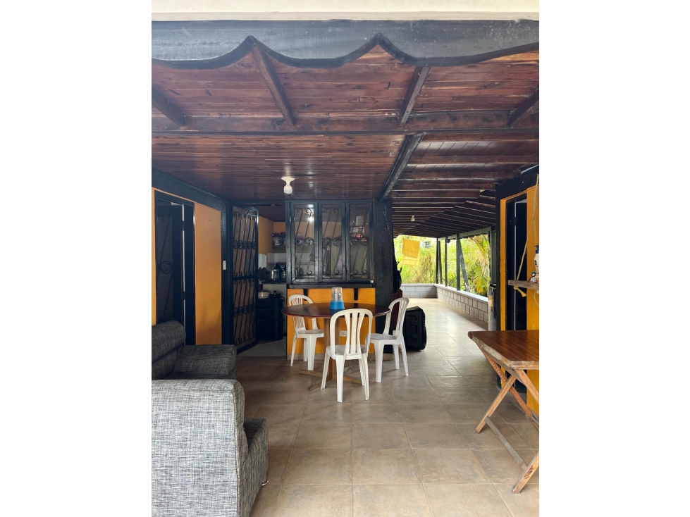 Se Vende Finca abordo de carretera en Ulloa Valle - 2