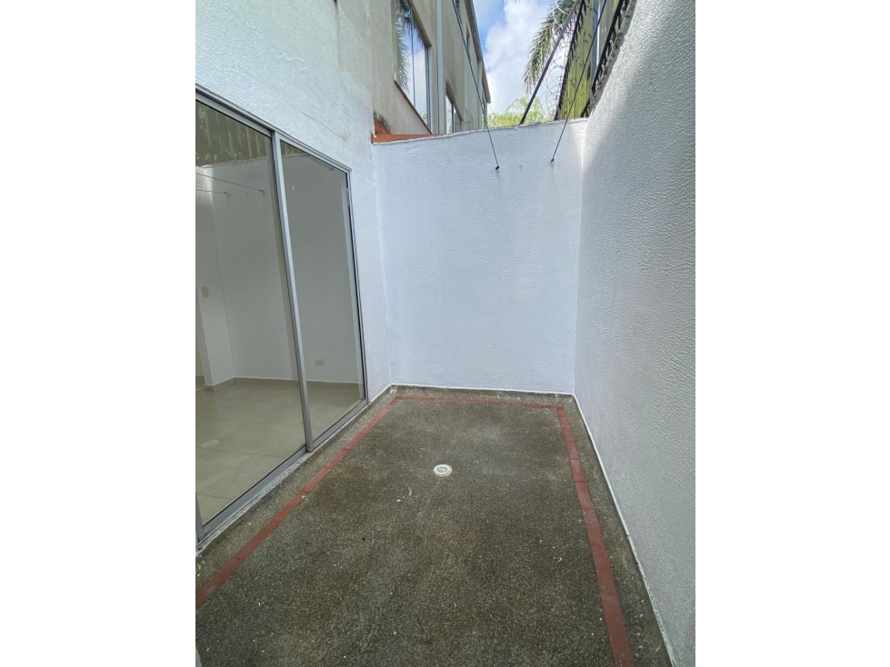 SE VENDE CASA EN SECTOR SEGURO Y TRANQUILO EN CONJUNTO CERRADO — foto 6