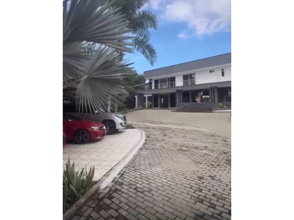 SE VENDE HERMOSA CASA CAMPESTRE EN EL CONDOMINIO MALABAR