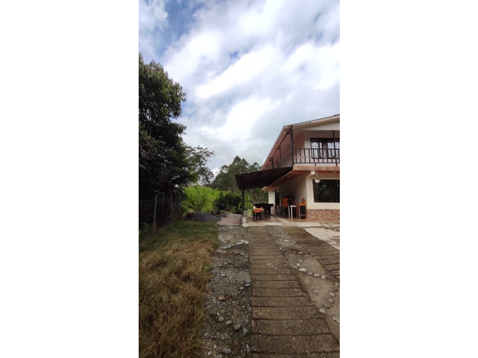 SE VENDE CASA CAMPESTRE VIA LA FLORIDA — foto 3
