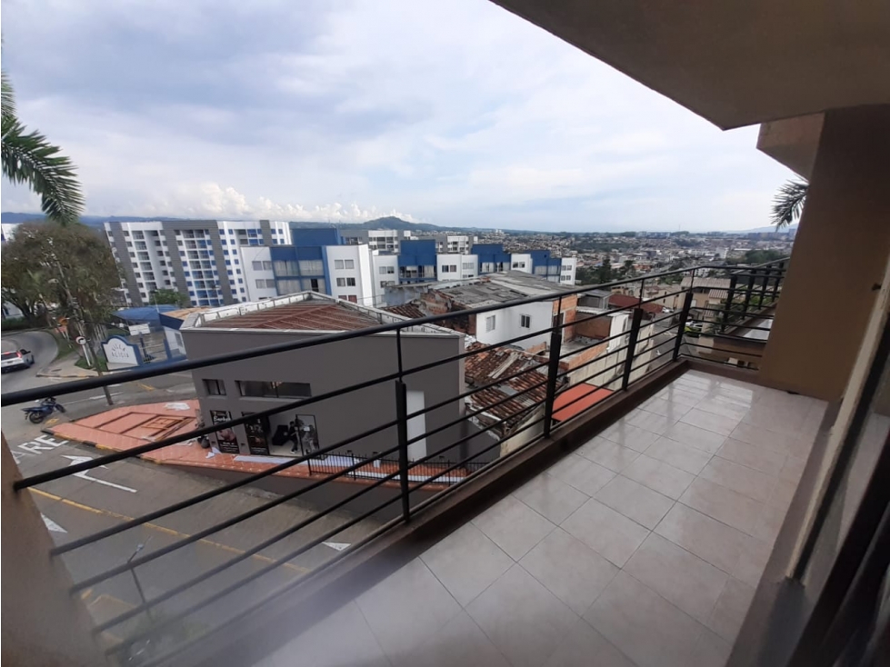 Se vende hermoso apartamento con Terraza cerca del viajero — foto 6