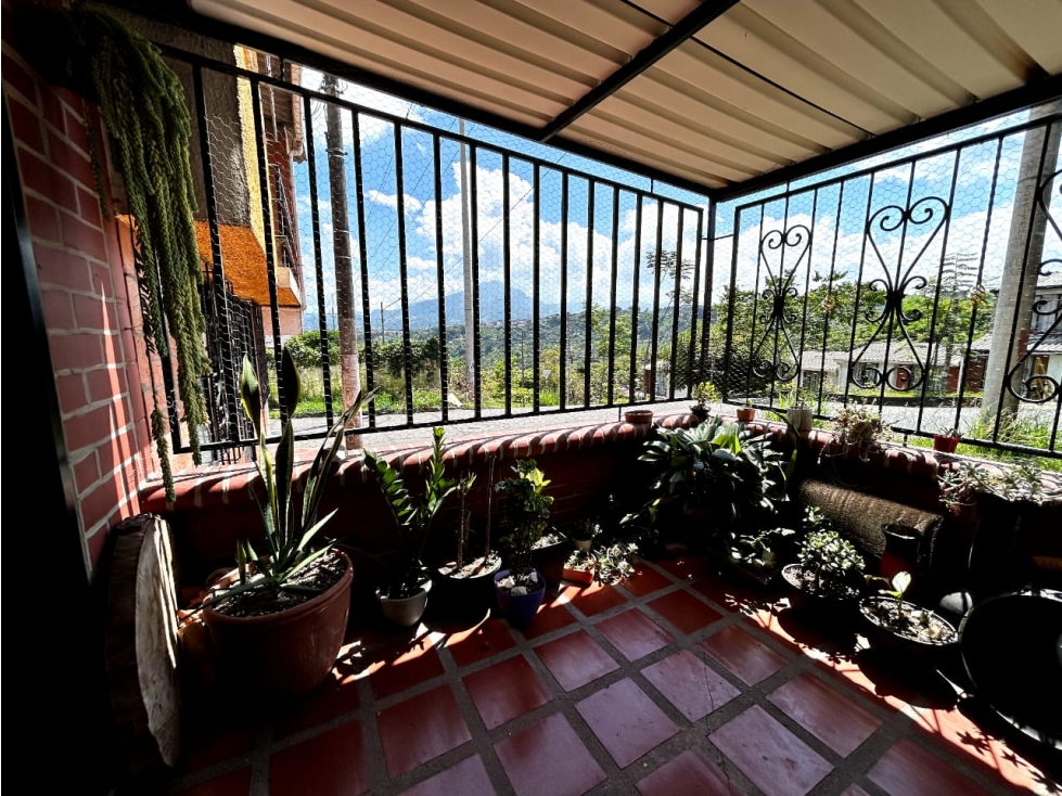 SE VENDE CASA EN LA HACIENDA CUBA DE PISOS CON GARAJE ESQUINERA — foto 2