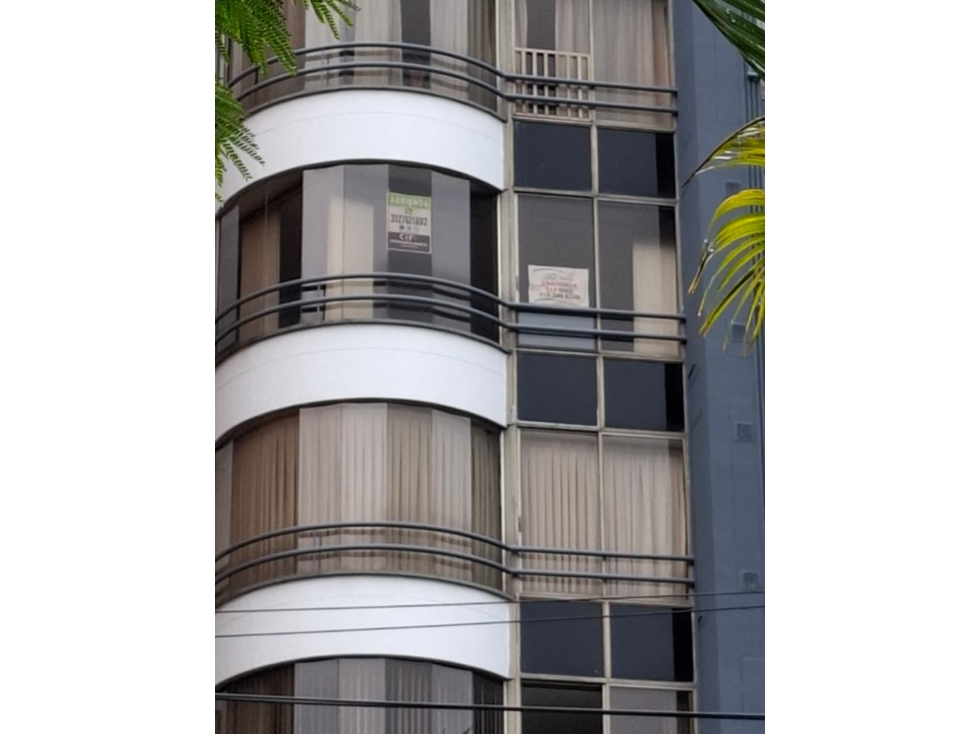 ¡Apartamento en Venta en Exclusivo Conjunto de Pinares!