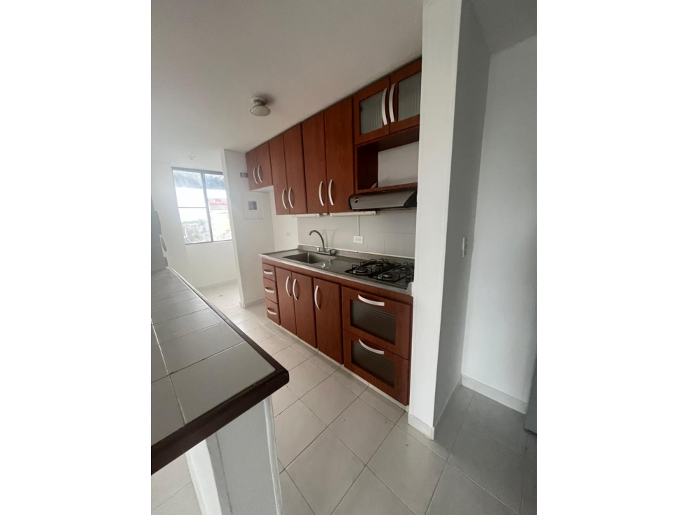 SE VENDE O PERMUTA APARTAMENTO EN MARAYA POR CASA CAMPESTRE