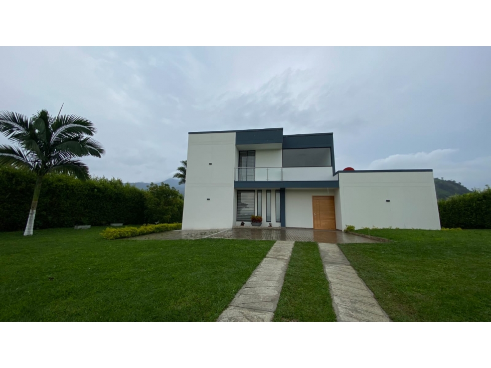 SE VENDE CASA CAMPESTRE EN COMBIA — foto 3