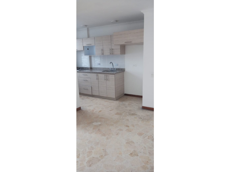se vende apartamento en el centro CON PARQUEADERO