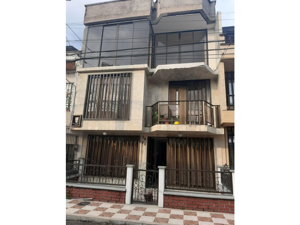 SE VENDE CASA EN DOSQUEBRADAS
