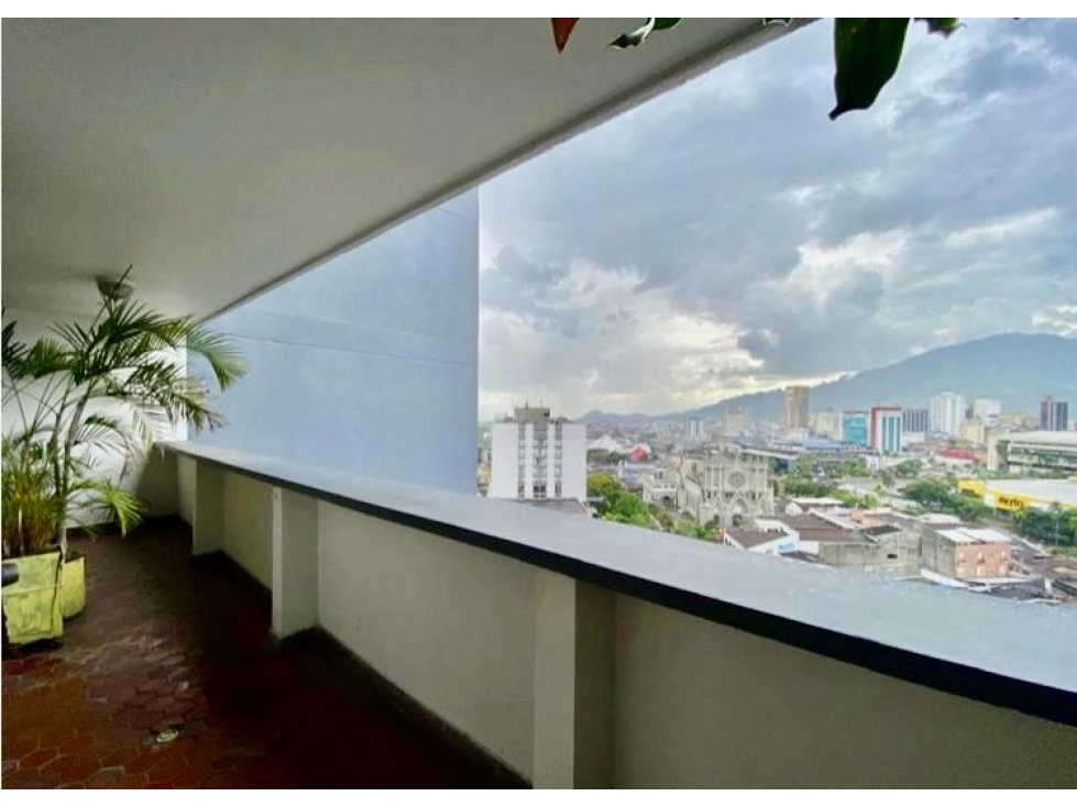 SE VENDE APARTAMENTO EN LA CIRCUNVALAR CON HERMOSA VISTA — foto 5