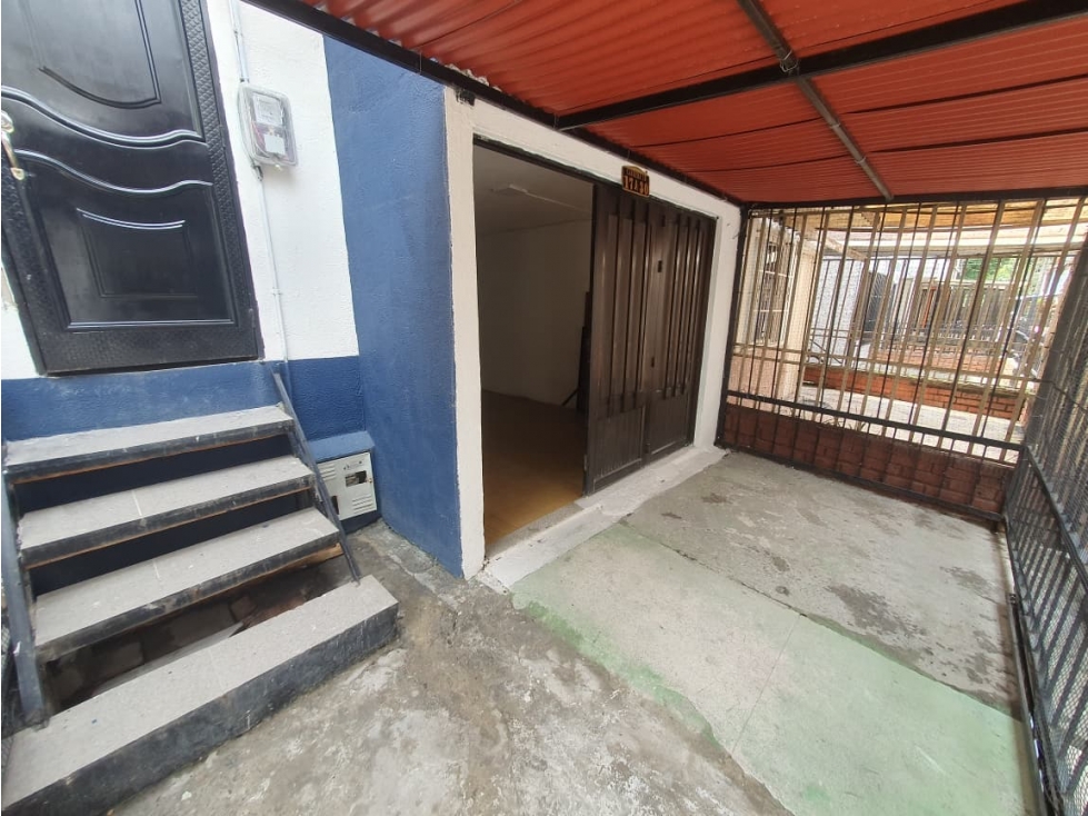 SE VENDE CASA CON VIVIENDAS INDEPENDIENTES EN EL CAMPESTRE