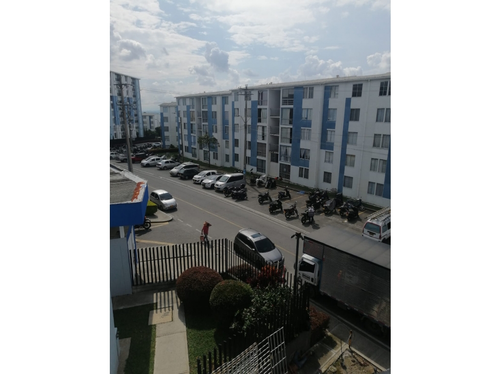SE VENDE APARTAMENTO AMOBLADO EN CONJUNTO CERRADO EN ARMENIA