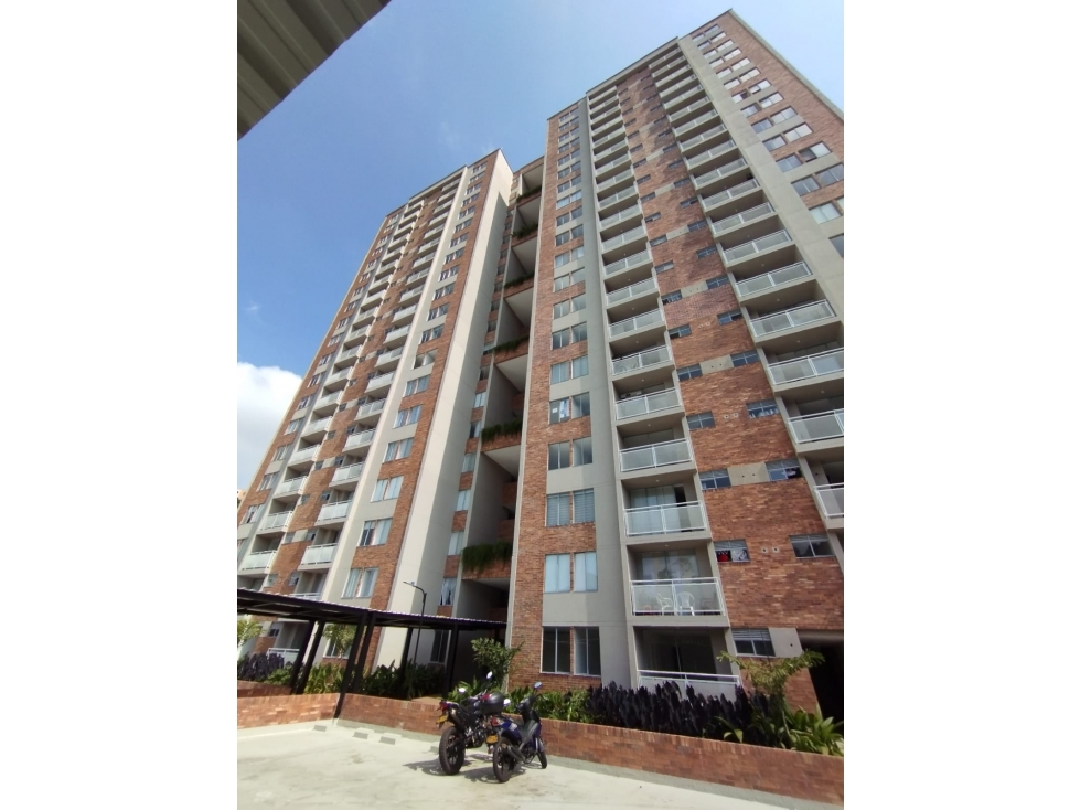 SE VENDE APARTAMENTO EN POBLADO 1
