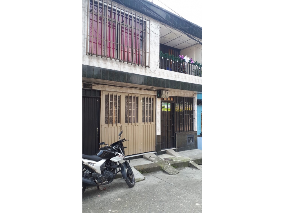 SE VENDE CASA CON VIVIENDAS INDEPENDIENTES en Dosquebradas — foto 2