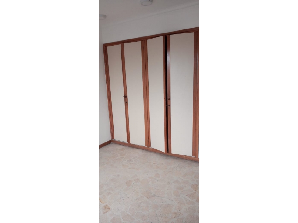 se vende apartamento en el centro CON PARQUEADERO — foto 4
