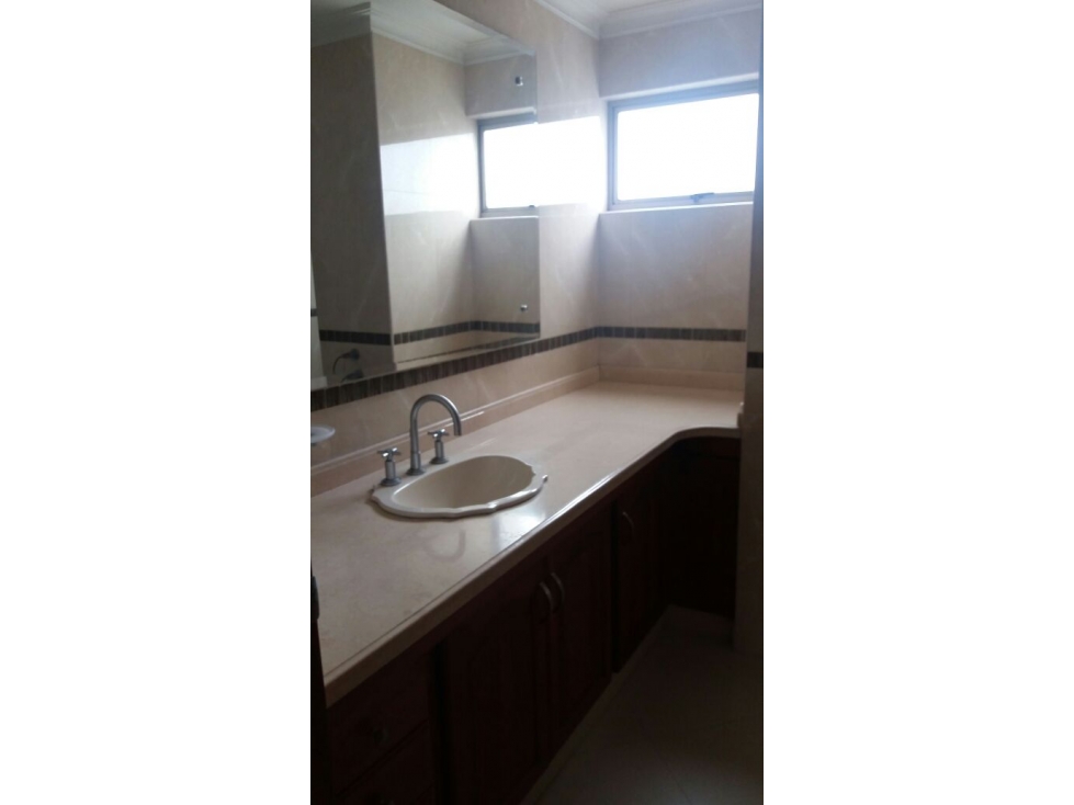 Se vende hermoso apartamento en pinares AREA 190 PISO 2 — foto 4