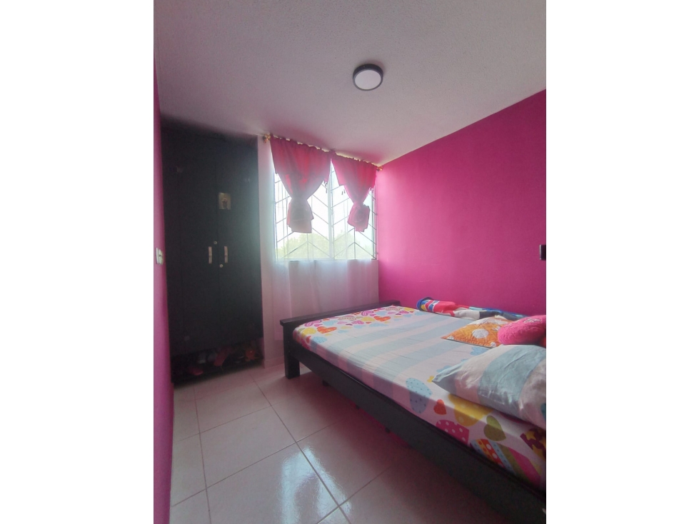 SE VENDE APARTAMENTO EN EXCELENTE UBICACION — foto 2