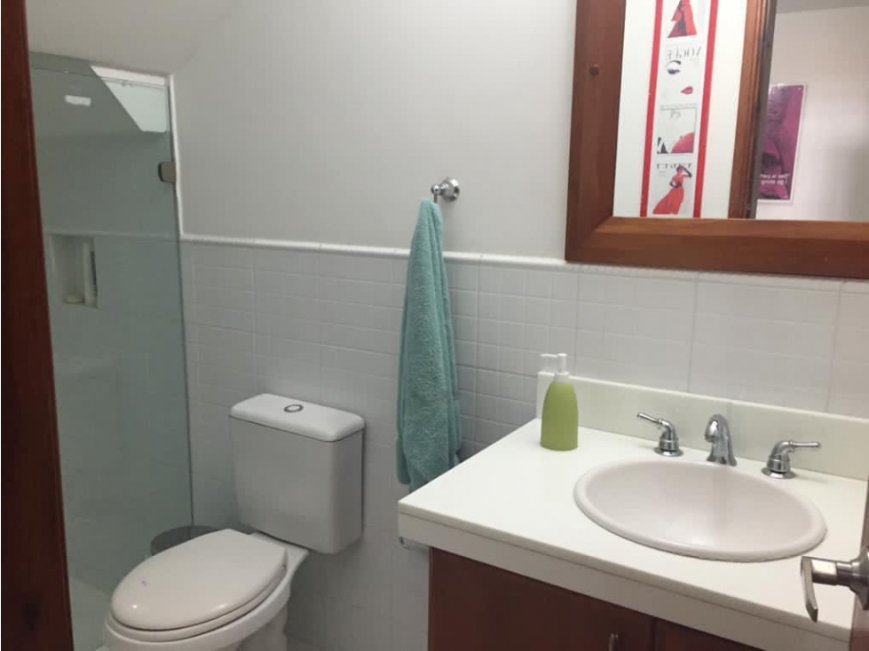 SE VENDE CASA EN CONJUNTO EN PINARES SE PERMUTA POR APTO EN — foto 2