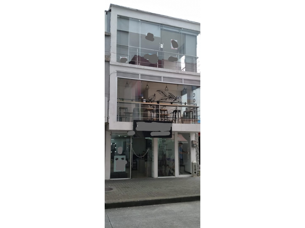 Se Vende Rentable Edificio en el Centro de la Ciudad.
