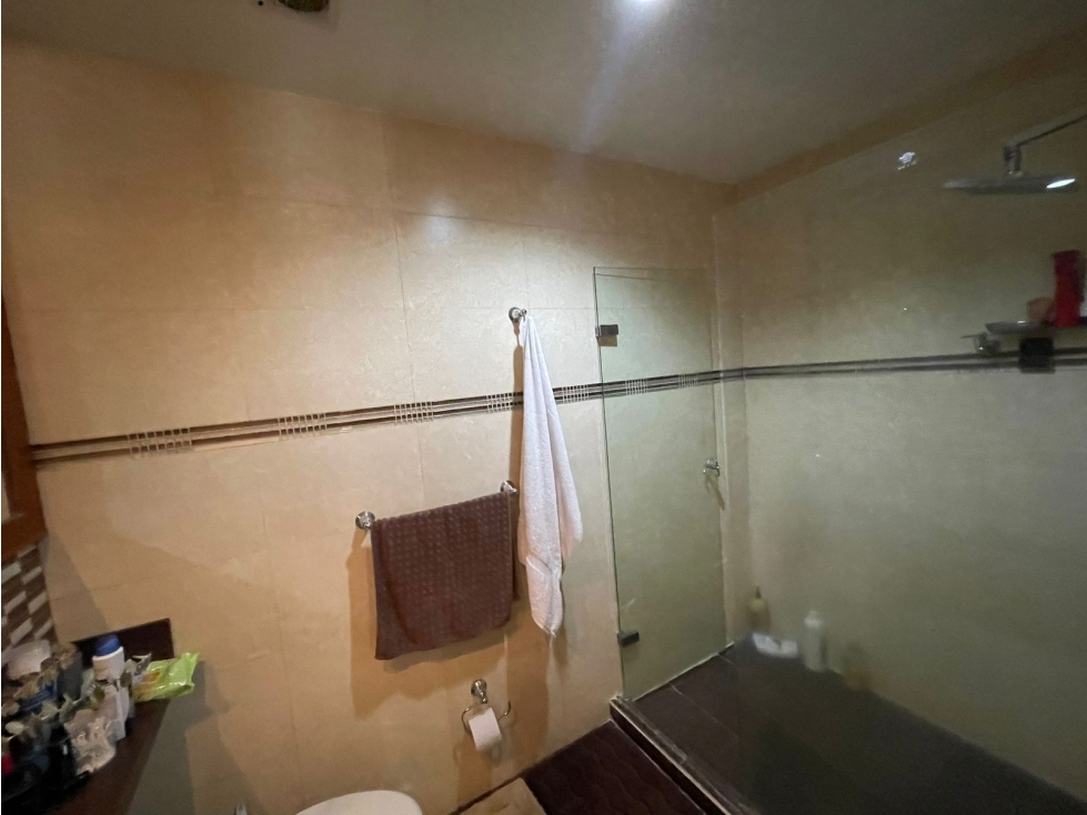 Vive en Pinares con Estilo y Comodidad! Apto en Venta — foto 5