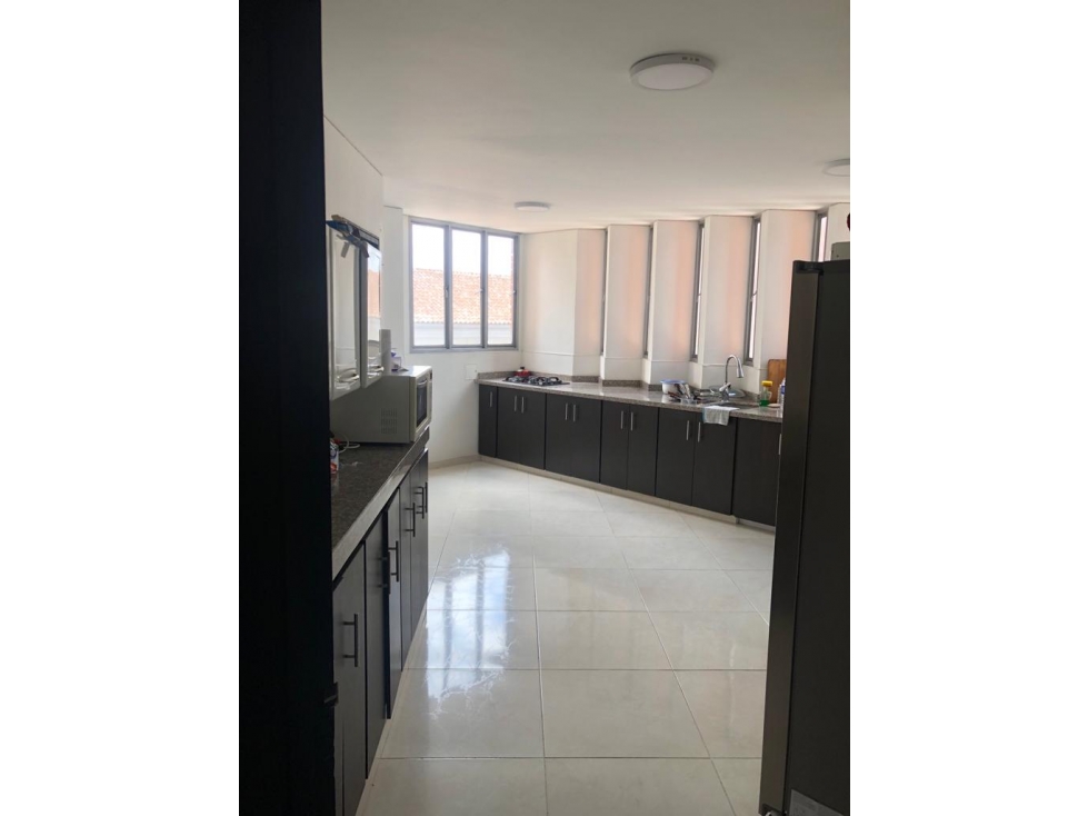 ¡Centro Pereira! Venta: Apartamento 187mÂ², 4Hab, 4Ba, 7Âº Piso.