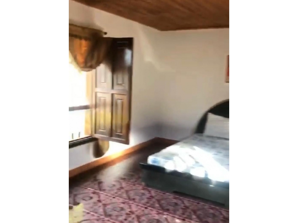 Se Vende Hermosa Finca por Arabia con Piscina y 3 casas — foto 6