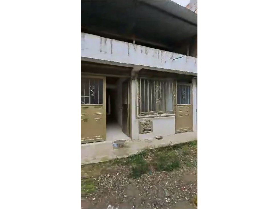 Vendo hermosa casa duplex en las Camelias sector la Hermosa Santa Rosa — foto 2