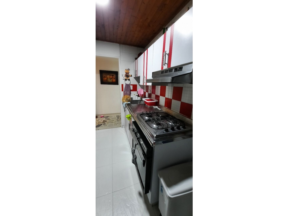 SE VENDE APARTAMENTO EN EL CENTRO CON ASCENSOR PARQUEADERO DOBLE — foto 5