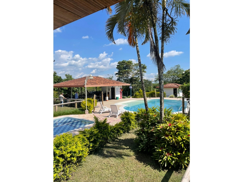 Vendo hermosa finca turistica con Bar /discoteca Villa Karen Alcala