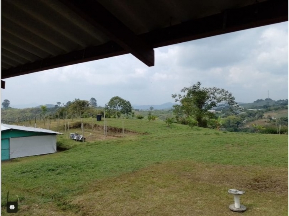 SE VENDE LOTE EN EL SECTOR LA BELLA — foto 4