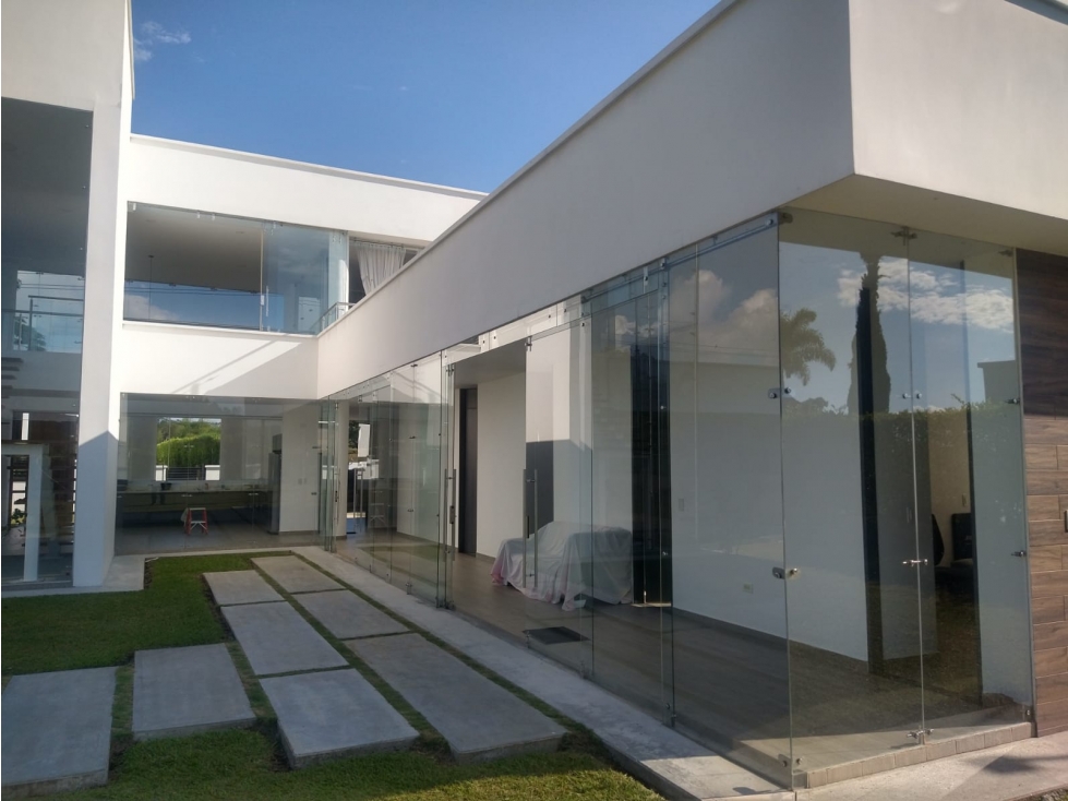 SE VENDE CASA CAMPESTRE EN COMBIA MODERNA AREA LOTE 1900 M2 — foto 2