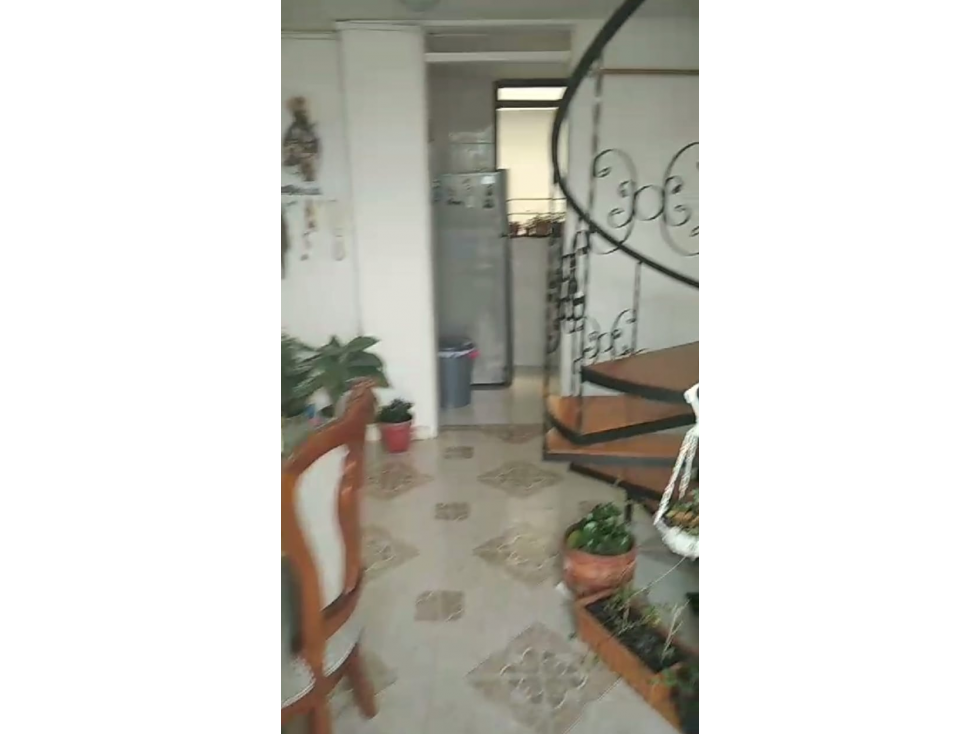 SE VENDE O PERMUTA PENT HOUSE EN EL CENTRO CERCA HOSPITAL SAN JORGE — foto 2
