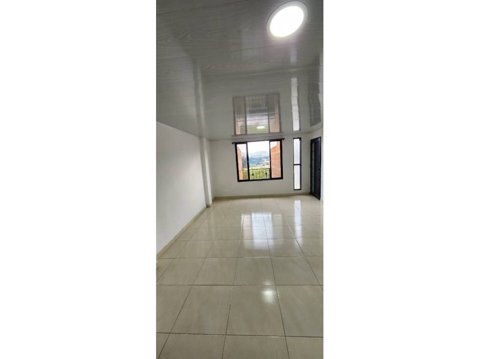 VENTA DE ESPECTACULAR CASA EN MIRAFLORES CUBA CON 4 APTOS — foto 2