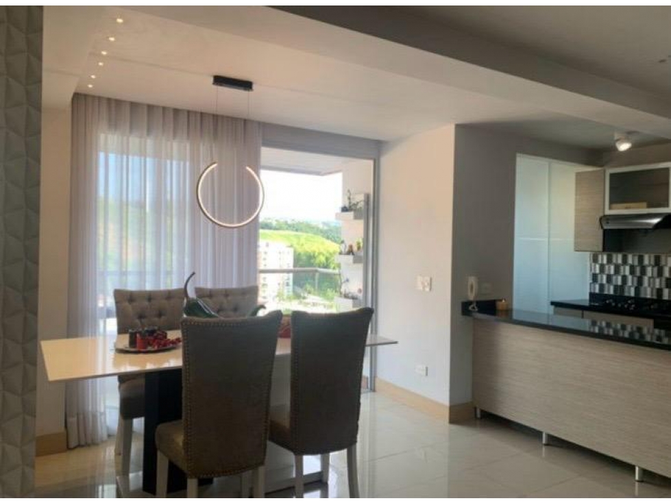 SE VENDE HERMOSO APARTAMENTO EN PINARES — foto 4