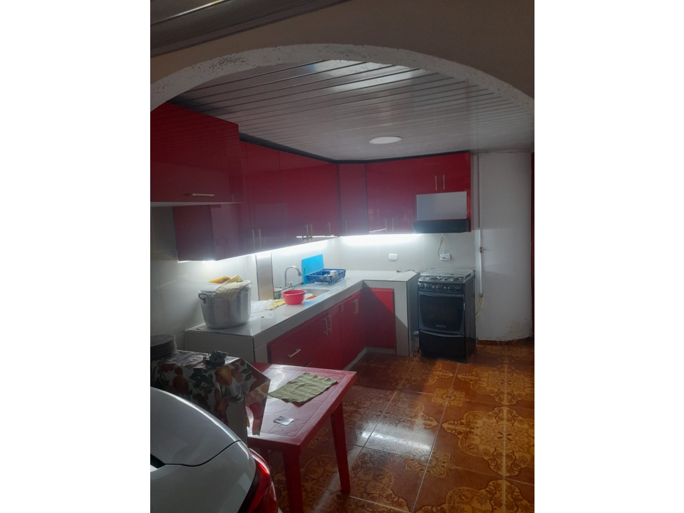 SE VENDE CASA DOSQUEBRADAS