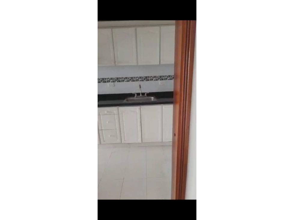 ¡Apartamento en Venta en Exclusivo Conjunto de Pinares! — foto 5