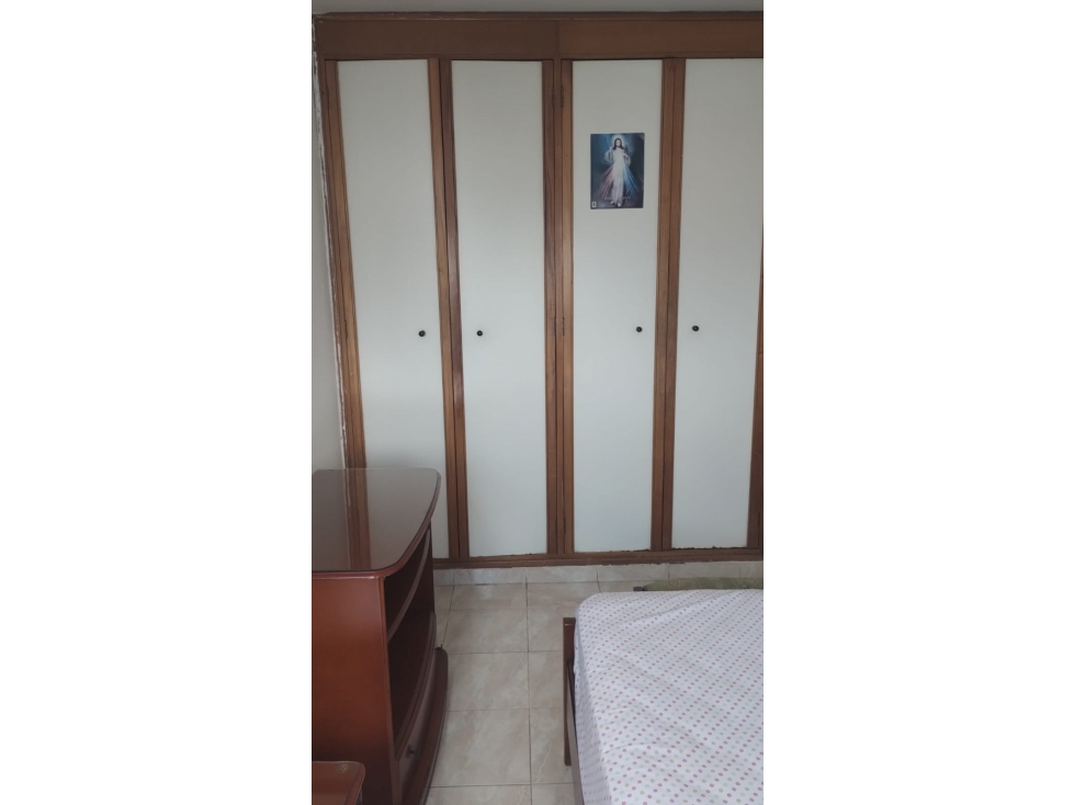 SE VENDE APARTAMENTO EN GAMMA EN ALAMBRA EN PISO 4 AREA 74M2 — foto 3