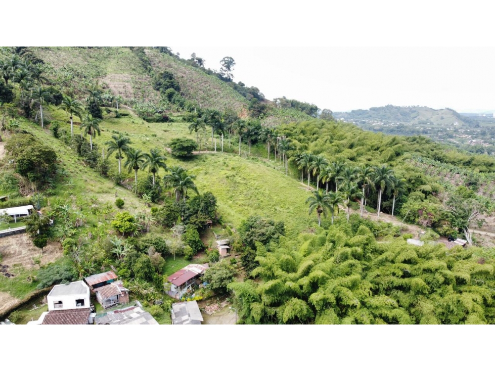 Estupendo lote para la venta por Combia via a Marsella — foto 2