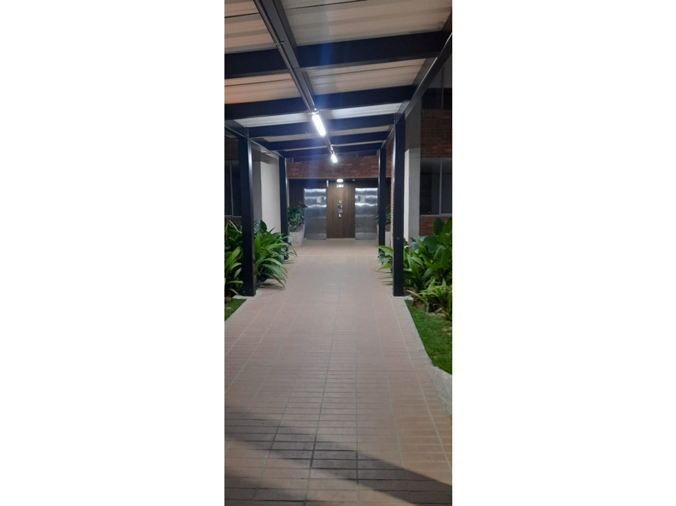 SE VENDE APARTAMENTO EN POBLADO 1 — foto 5