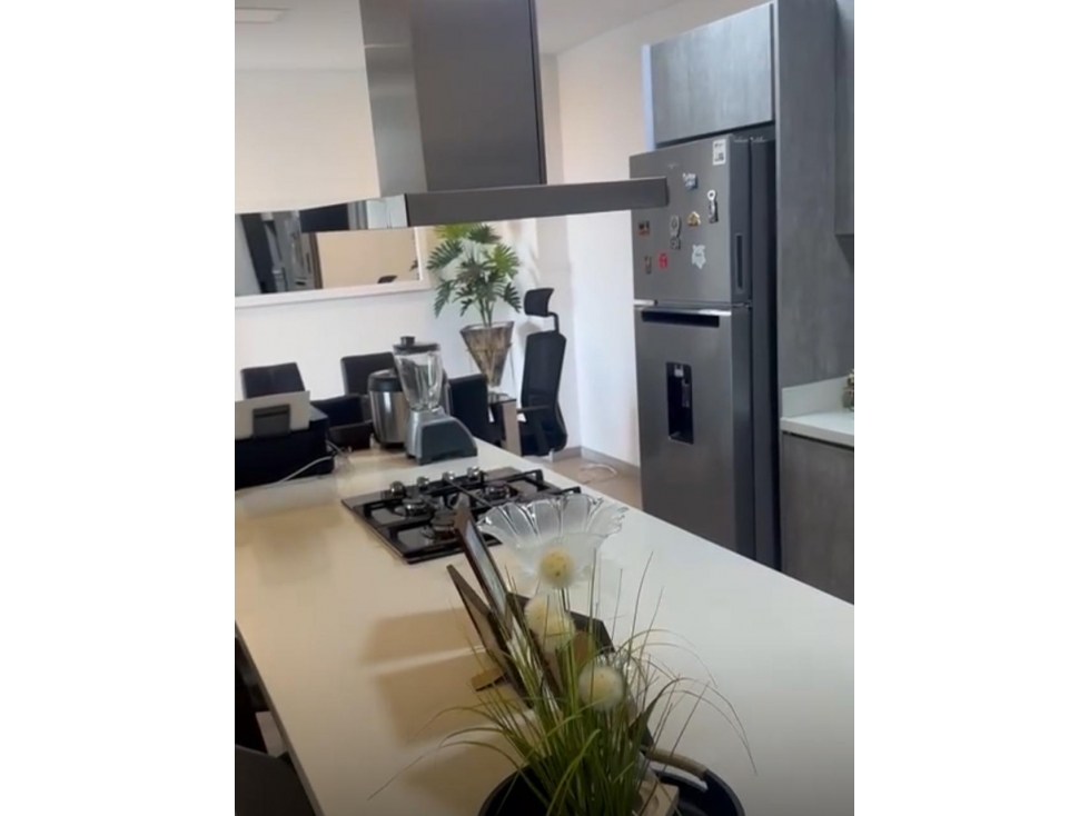 SE VENDE APARTAMENTO EN LA AVENIDA SUR — foto 3