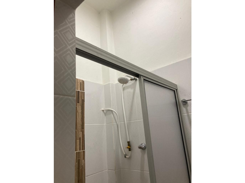 SE VENDE CASA BIFAMILIAR ENTRADAS INDEPENDIENTES — foto 4