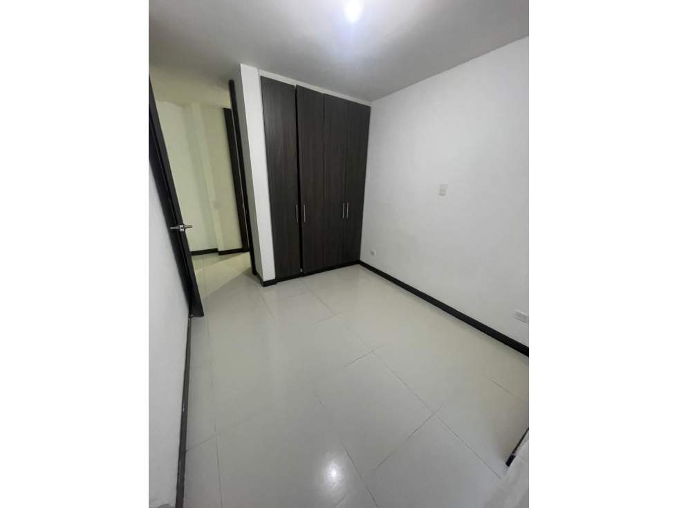 SE VENDE APARTAMENTO EN CERRITOS — foto 3