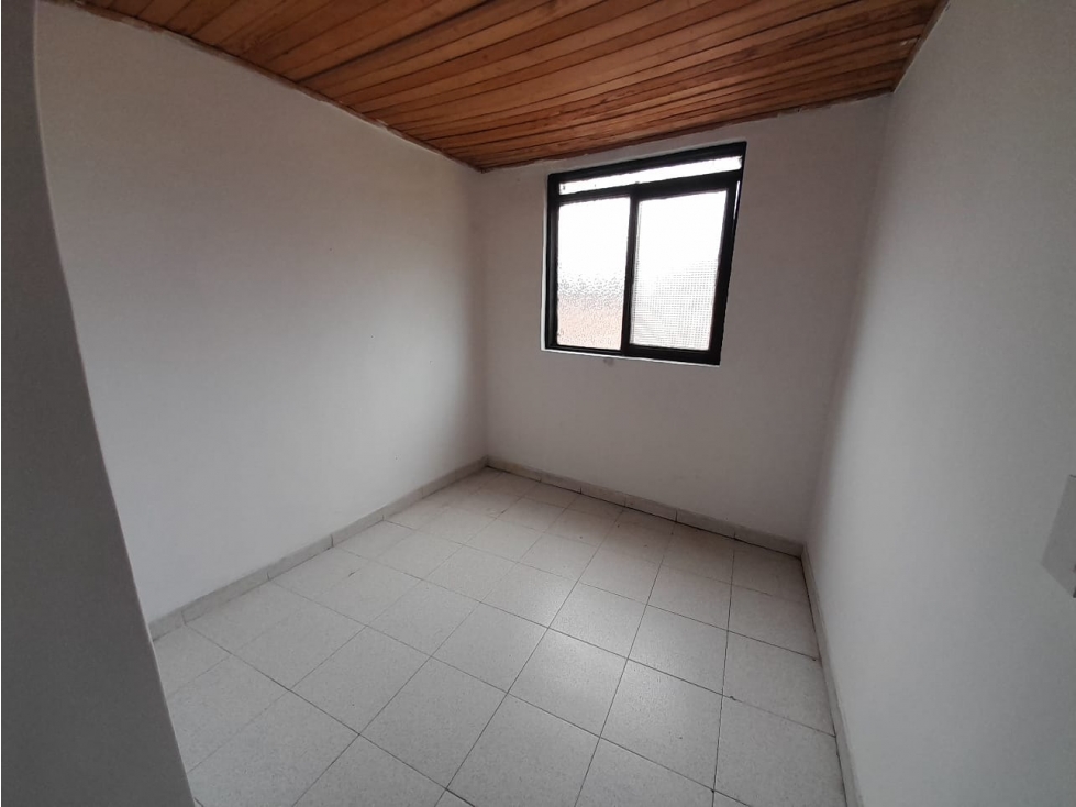 SE VENDE CASA CON VIVIENDAS INDEPENDIENTES EN CARTAGO — foto 3