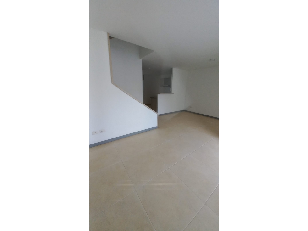 SE VENDE CASA EN CONJUNTO CERRADO EN ALAMOS — foto 3
