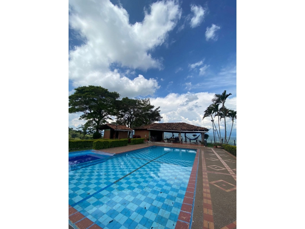 SE VENDE FINCA EN BALBOA - 2