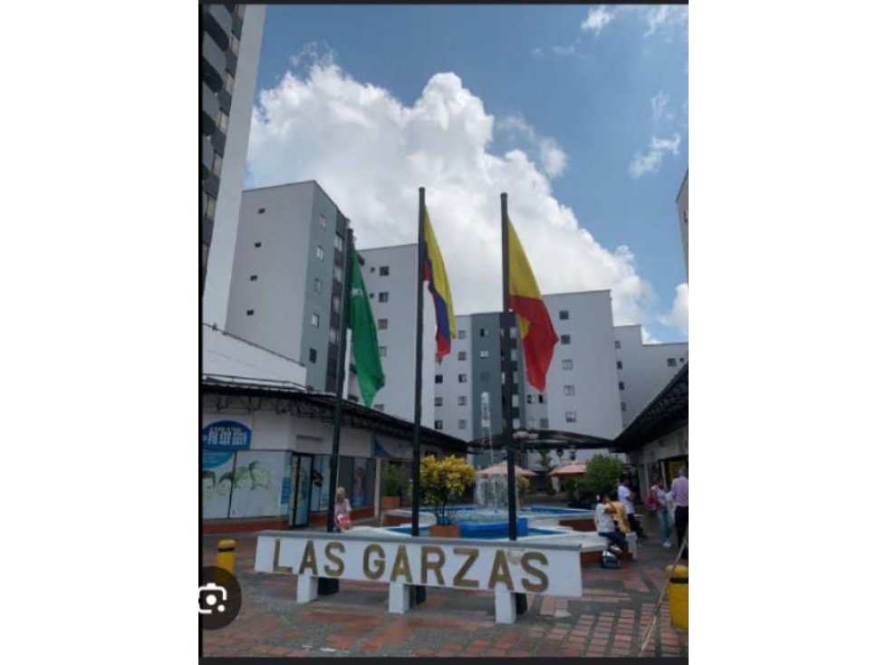 SE VENDEO PERMUTA PENT-HOUSE EN LA AVENIDA 30 DE AGOSTO AREA 216 M2 — foto 2