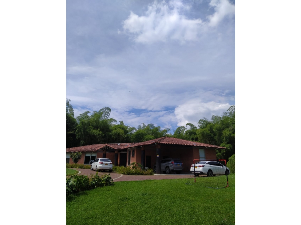SE VENDE ESPECTACULAR CASA CAMPESTRE CERRITOS — foto 2
