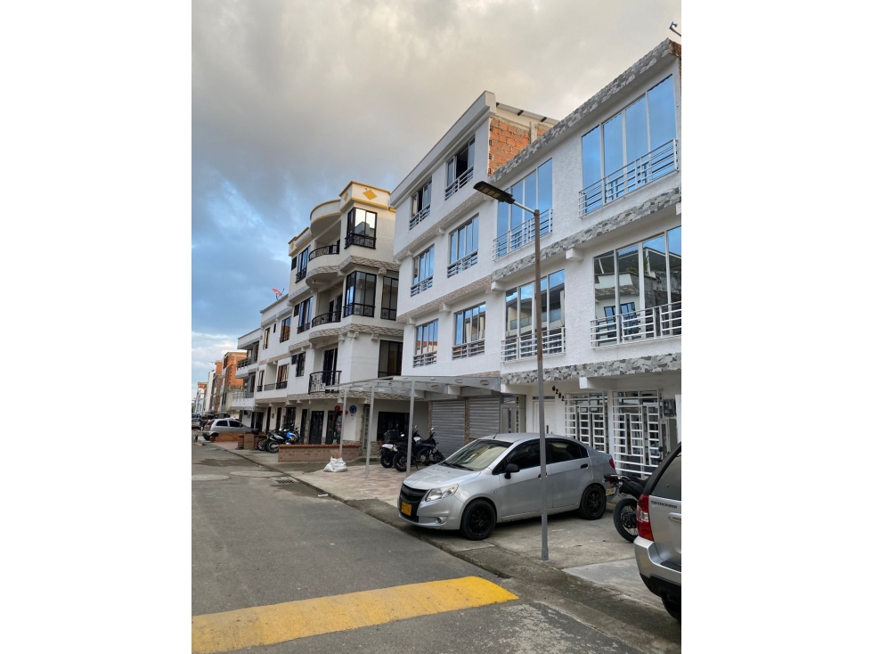 Se vende apartamento en Pereira con 84m² — foto 2