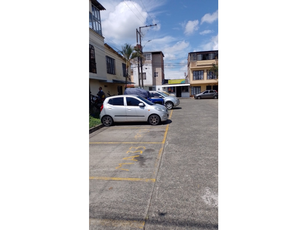 SE VENDE CASA CON VIVIENDAS INDEPENDIENTES CUBA — foto 2