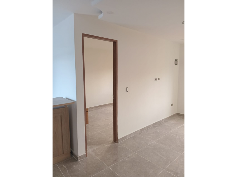 SE VENTA DE CASA CON VIVIENDA INDEPENDIENTE EN CUBA LOS LIBERTADORES — foto 2
